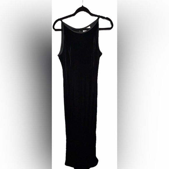 Vintage Dresses & Skirts - 🖤 Vintage Lori Ann Montreal Black Velvet Maxi Dress – Sleek 90s Evening Gown